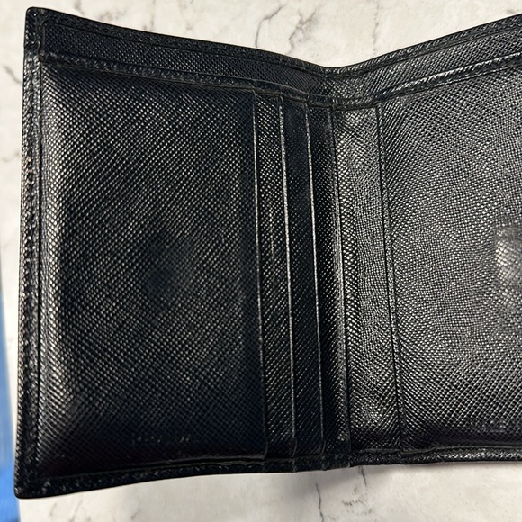 Prada Portafoglio Saffiano Nero Black Italian Leather Wallet M176A Authentic - Picture 6 of 10